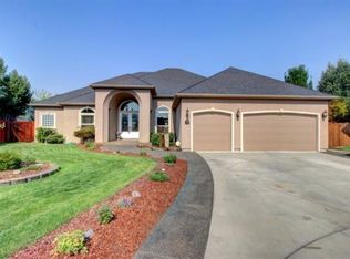 980 Fairview Ct, Eagle Pt, OR 97524