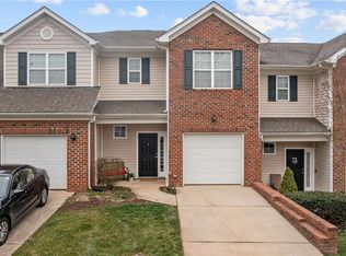 621 Oakfield Trl, Mebane, NC 27302