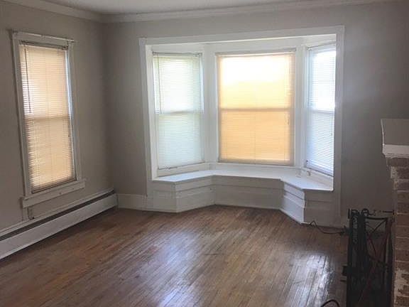 5th image of 415 Jamesville Ave