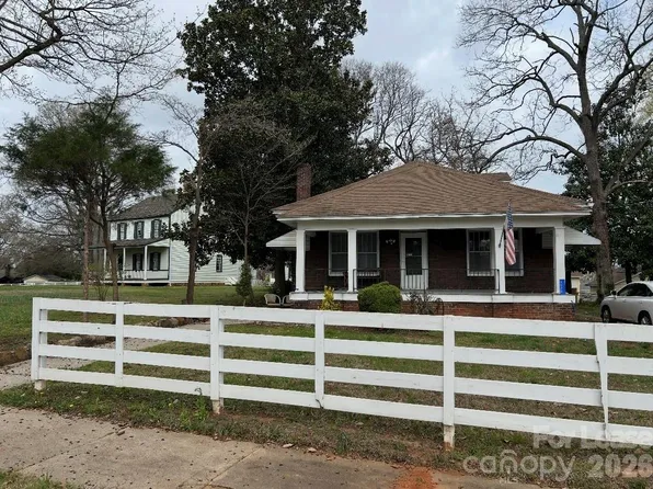 1020 Richard St, Salisbury, NC 28144