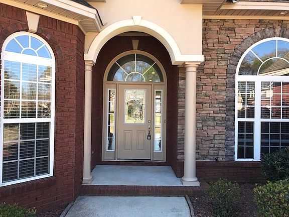 Front covered entryway.