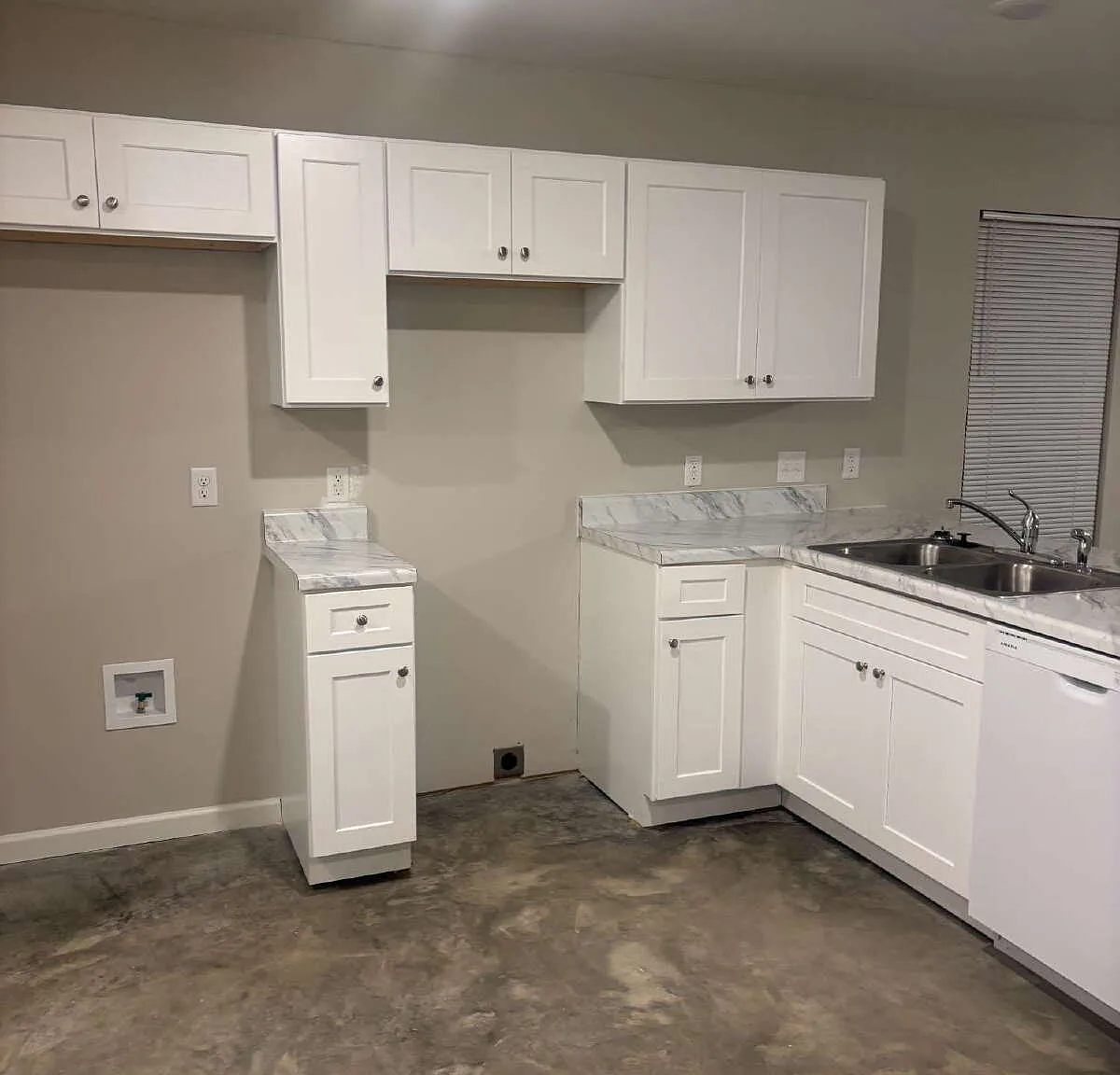 4 bed, 2.0 bath, 1320 sqft, $1,375 — Photo 4