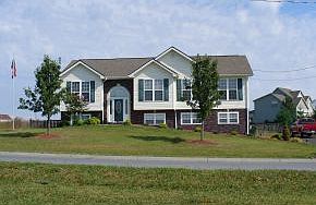 1st image of 302 Sugar Plum Ln