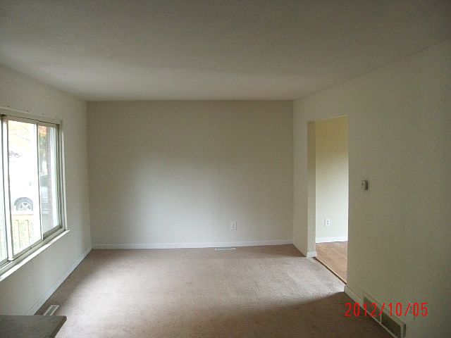 2nd image of 2734 E Pierson Rd