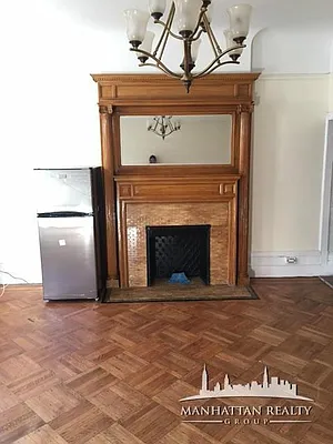 Rented by Manhattan Realty Group | media 1