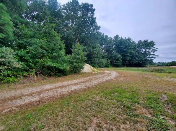 241 Indian Head St, Hanson, MA 02341
