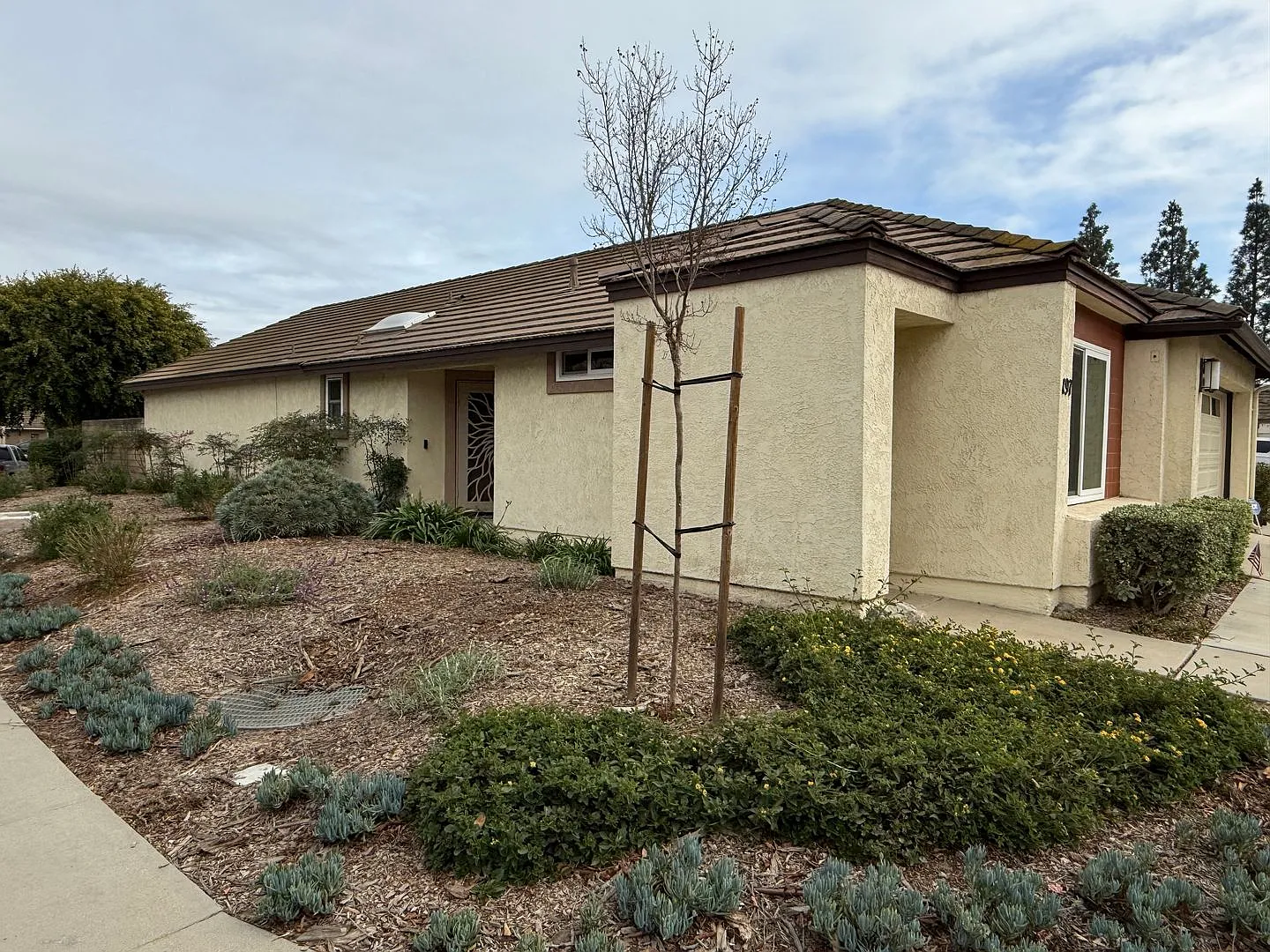 Short Term Furnished Beautiful SIngle Story Home — Photo 2