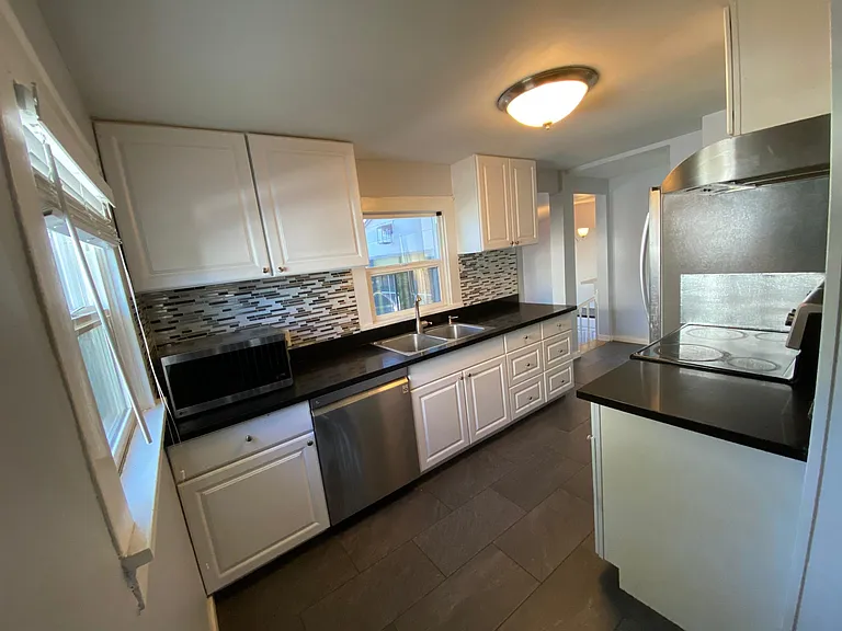 6848 N Missouri Ave — Photo 5