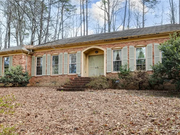 403 Berwickshire Dr, Henrico, VA 23229