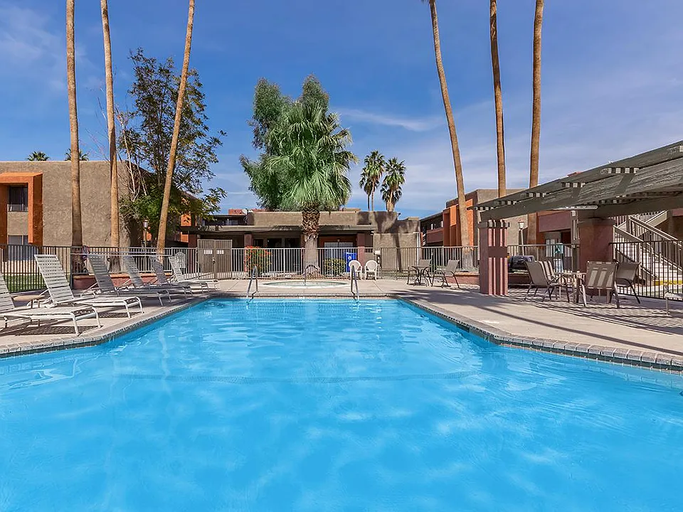 La Ventana Apartments