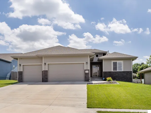 7155 Harvest Dr, Papillion, NE 68133