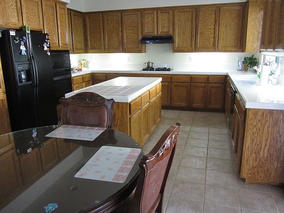 5th image of 15 Cloe Ct