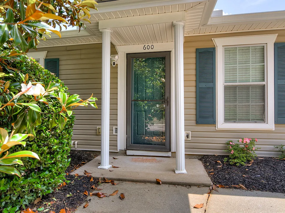 600 Mickelson Way #1