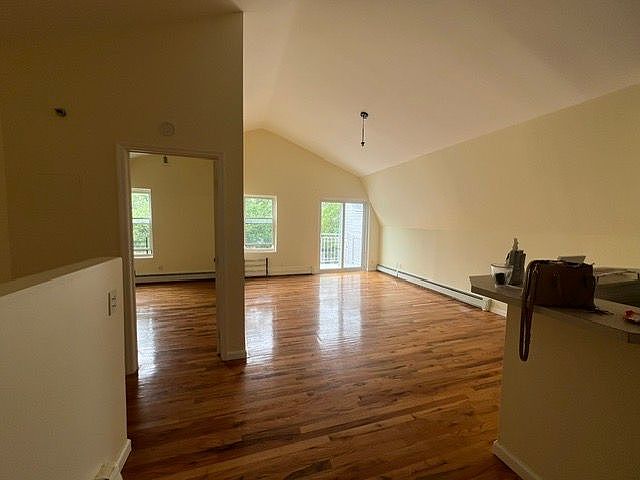 1st image of 932 E 227th St #3