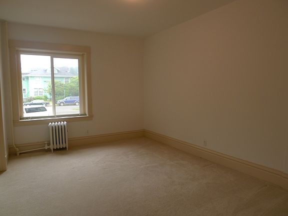 3rd image of 311 N Broadway St APT 307