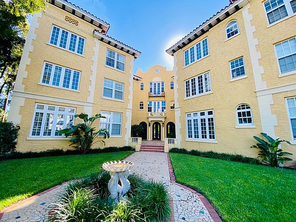 Beverly Terrace Manor