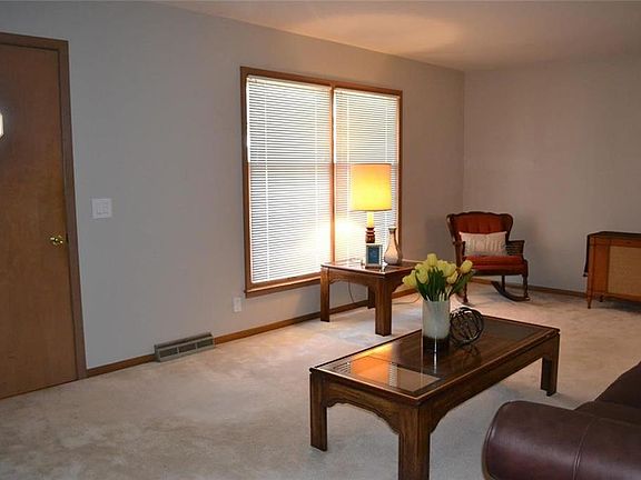 2nd image of 2701 S 45th St