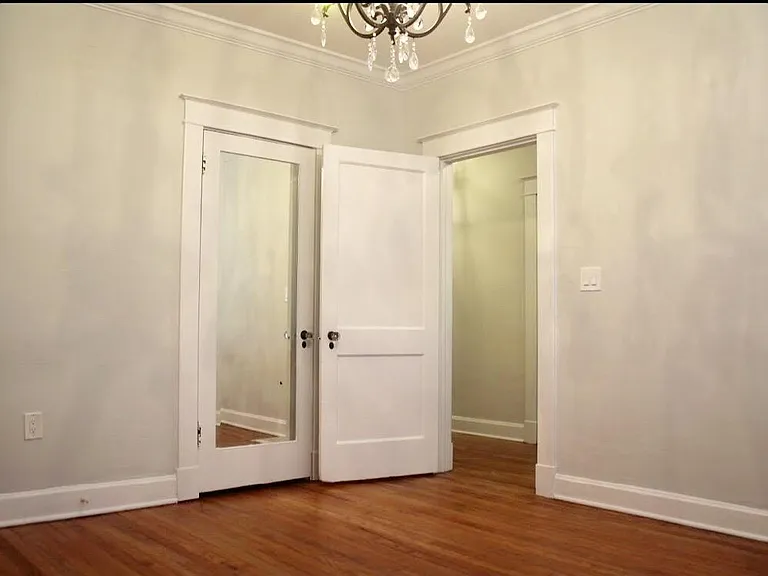 504 Aragon Ave — Photo 23