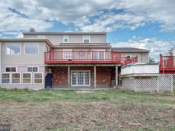 5th image of 1373 Quail Hollow Rd