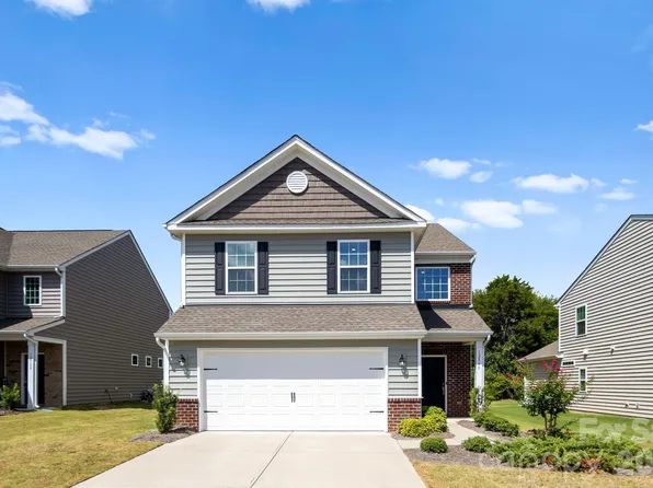 12866 Canterbury Castle Dr, Charlotte, NC 28273