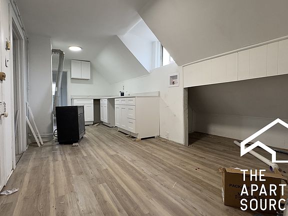 5th image of 1626 N Fairfield Ave #3