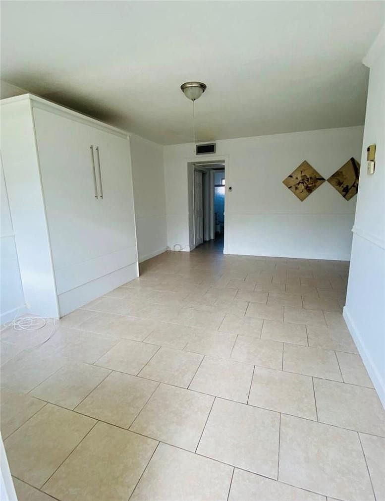 1450 Atlantic Shores Boulevard #212 — Shell Bay Club