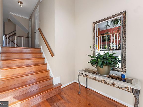 3rd image of 10220 Baltusrol Ct