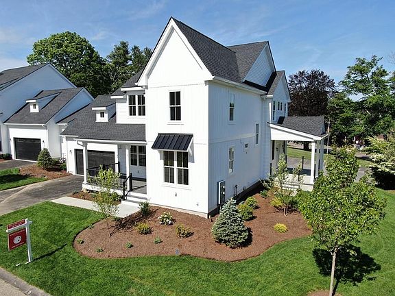 3rd image of 1 Rice St #1