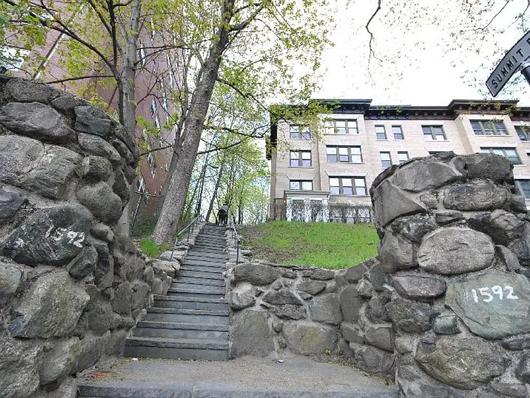 1588 Beacon St #D2 — Photo 16