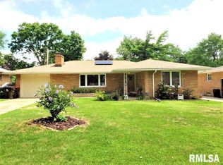 4216 N Knollridge Rd, Peoria, IL 61614