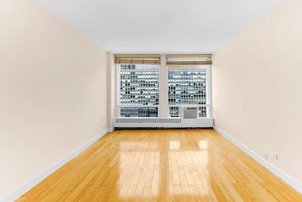 Rented by Compass | media 13