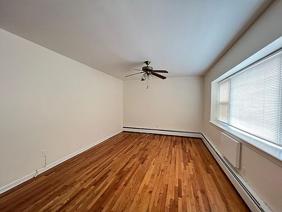 2nd image of 415 Kearny Ave #1B