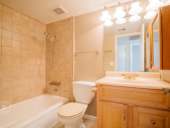 4th image of 10229 N 7th Pl Unit A