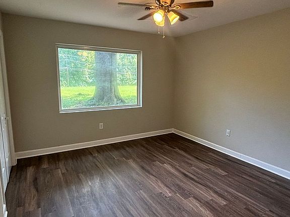 4th image of 7731 Cotton Lane Dr