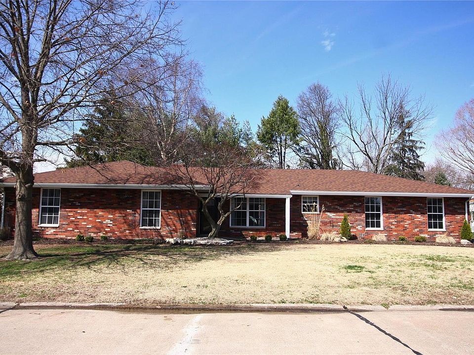 1st image of 2537 Westmoreland Dr