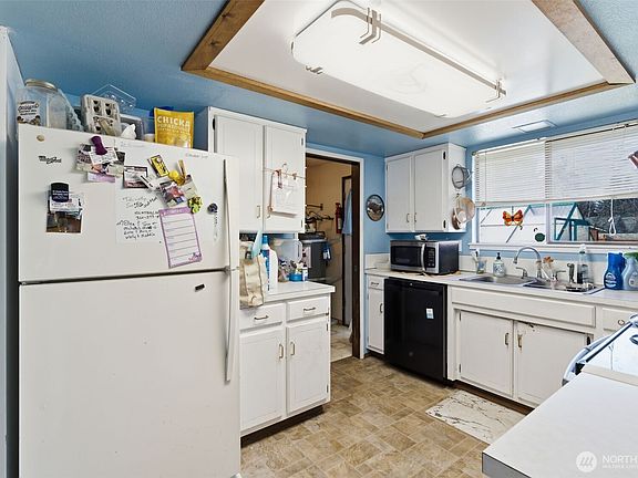 5th image of 18731 Nutmeg Street SW