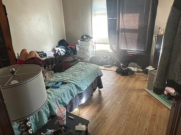 2nd image of 21 Spring St