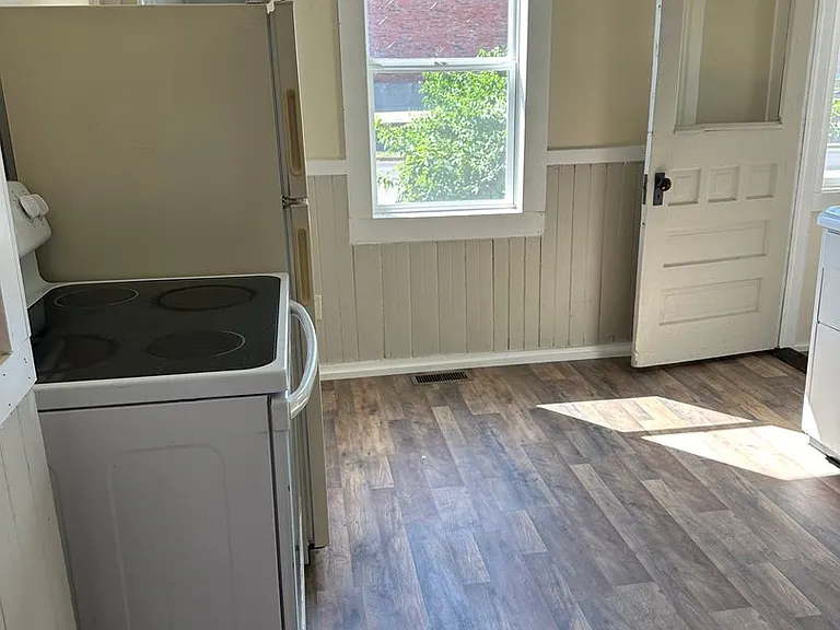 607 N Adams Ave — Photo 13