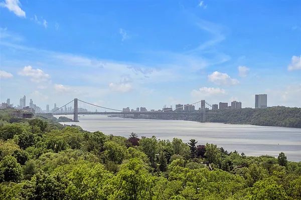 Sold by Compass | media 16