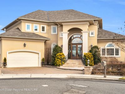33 Debbie Court, Toms River, NJ, 08753