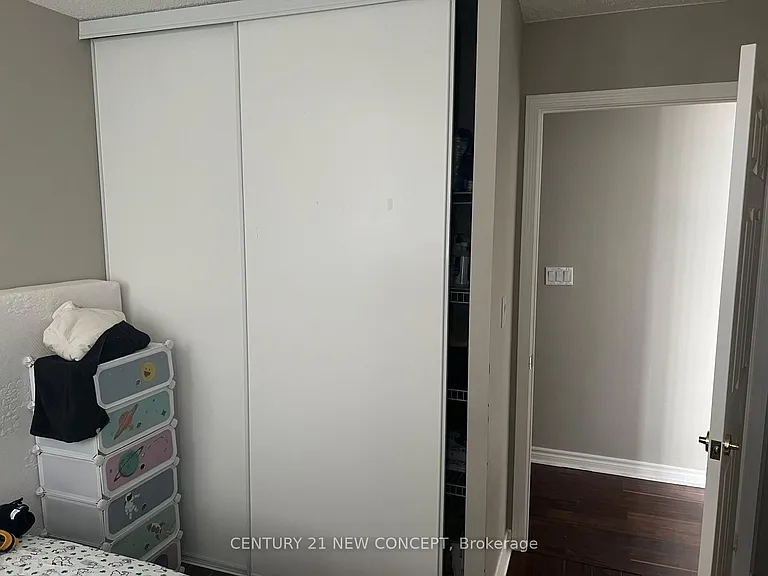 18 Spring Garden Ave #2810 — Photo 13