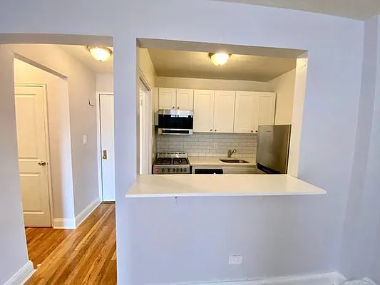 Rented by Zjama Realty Corp | media 15