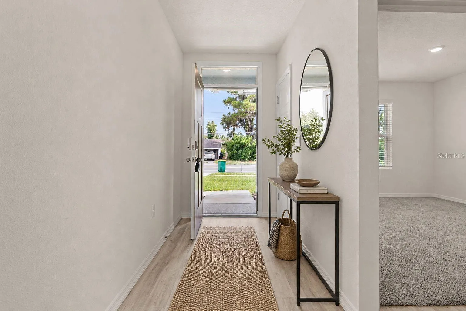 4 bed, 2.0 bath, 1828 sqft, $2,250 — Photo 4