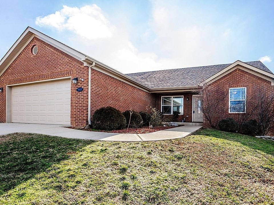 1st image of 717 Glen Abbey Way