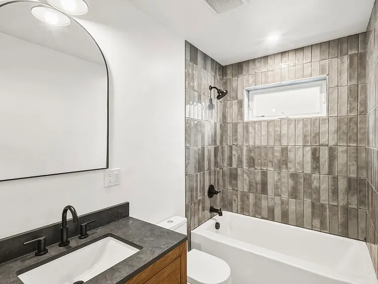 228 Redcliff Dr — Photo 8