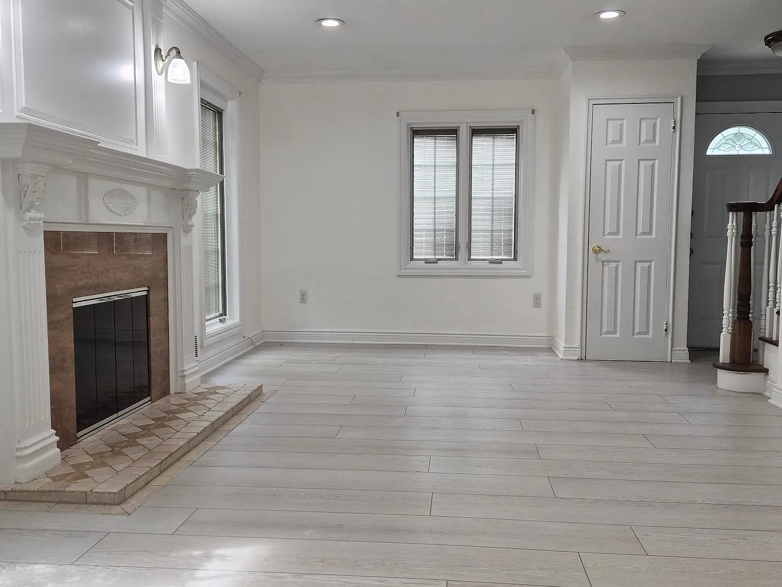 3 bed, 1.5 bath, 1380 sqft, $4,300 — Photo 2