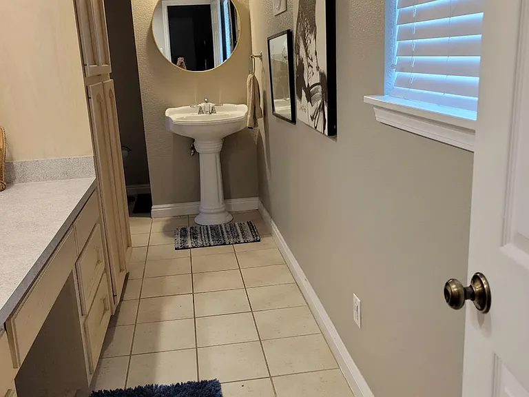 2800 Country Club Dr — Photo 11