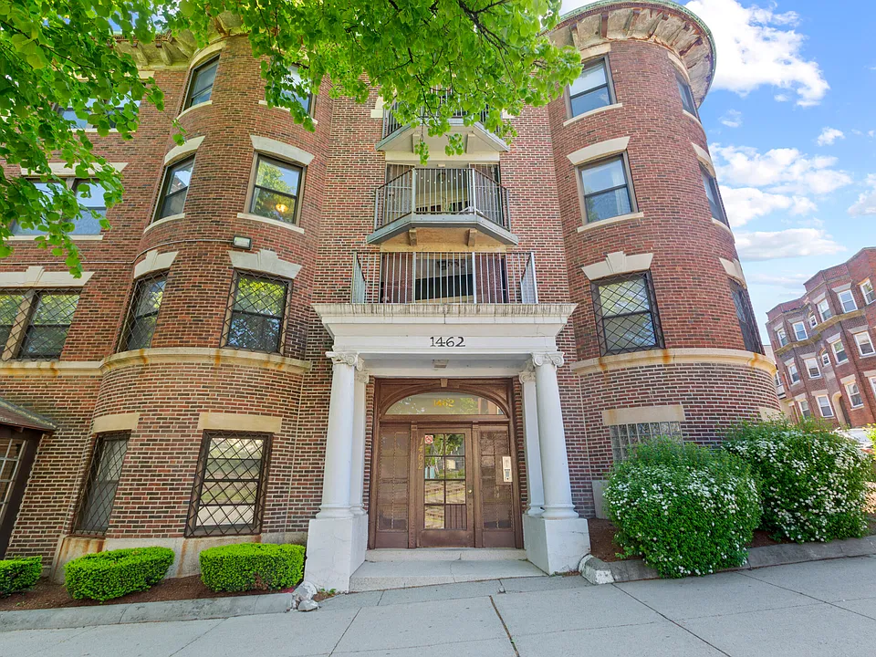 1462 Commonwealth Ave #2