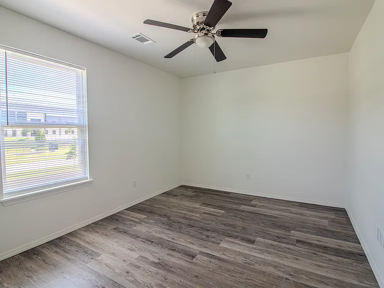 803 S Rupple Rd #2 — Photo 18