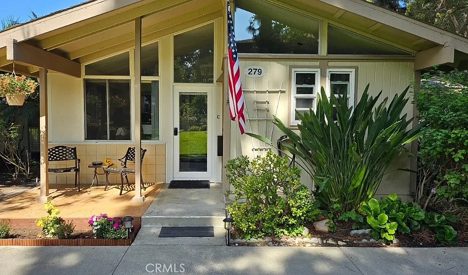 279 Avenida Carmel #C